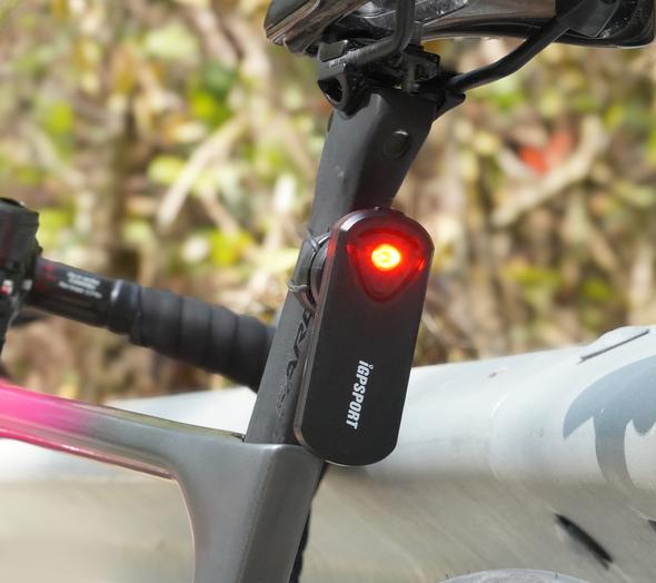 Luz trasera iGPSPORT con radar SR30